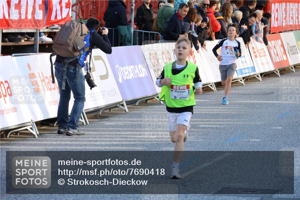 25.04.2025 - Das Zehntel Strokosch-Dieckow http://msf.ph/oto/7690418 26.04.2025 08:50:52 Ziel 1283, 2208, 2349, 2397, 2517, 2655, 2849, 2874, 3233, 3485, 3527, 3528, 3774, 1882, 1889, 3216, 3411, 3564, 3600, 3606, 3824, 3829 meine-sportfotos.de