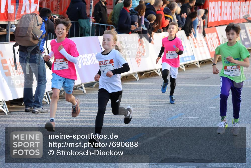 25.04.2025 - Das Zehntel Strokosch-Dieckow http://msf.ph/oto/7690688 26.04.2025 08:50:49 Ziel 1283, 2208, 2349, 2655, 2728, 2874, 3233, 3485, 3527, 3528, 1889, 2275, 3216, 3411, 3600, 3606, 3829, 3838 meine-sportfotos.de