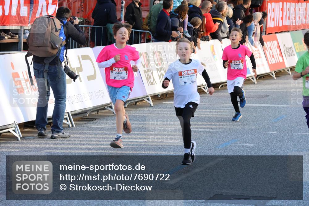25.04.2025 - Das Zehntel Strokosch-Dieckow http://msf.ph/oto/7690722 26.04.2025 08:50:49 Ziel 1283, 2208, 2349, 2655, 2728, 2874, 3233, 3485, 3527, 3528, 1889, 2275, 3216, 3411, 3600, 3606, 3829, 3838 meine-sportfotos.de