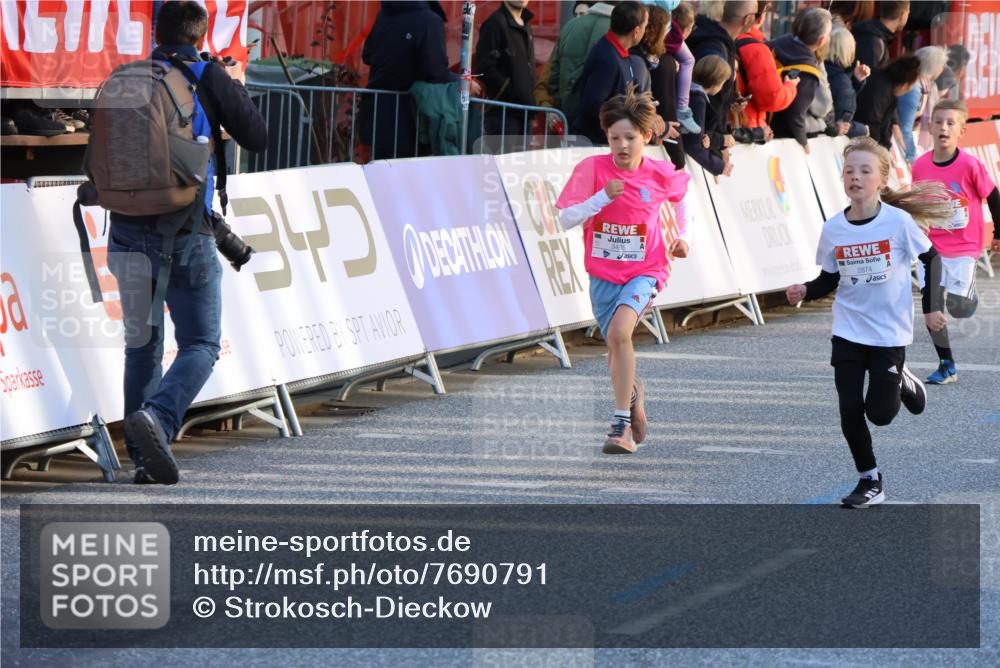 25.04.2025 - Das Zehntel Strokosch-Dieckow http://msf.ph/oto/7690791 26.04.2025 08:50:48 Ziel 1283, 2208, 2349, 2655, 2728, 2874, 3233, 3455, 3485, 3527, 1570, 1581, 2275, 3216, 3411, 3600, 3606, 3838 meine-sportfotos.de