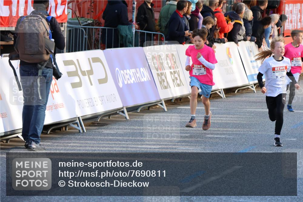 25.04.2025 - Das Zehntel Strokosch-Dieckow http://msf.ph/oto/7690811 26.04.2025 08:50:48 Ziel 1283, 2208, 2349, 2655, 2728, 2874, 3233, 3455, 3485, 3527, 1570, 1581, 2275, 3216, 3411, 3600, 3606, 3838 meine-sportfotos.de