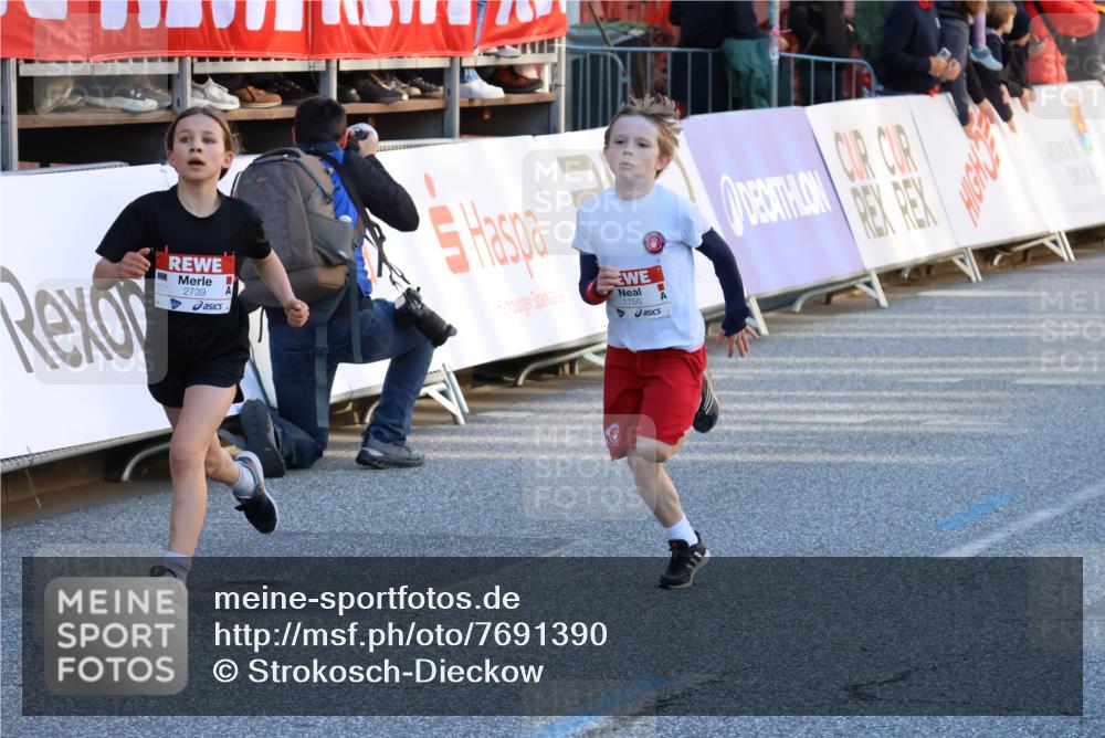 25.04.2025 - Das Zehntel Strokosch-Dieckow http://msf.ph/oto/7691390 26.04.2025 08:50:32 Ziel 1549, 1750, 2014, 2363, 2637, 2739, 3455, 1296, 1791, 1792, 2676, 3204, 3569, 3597, 3835, 4013, 4059 meine-sportfotos.de