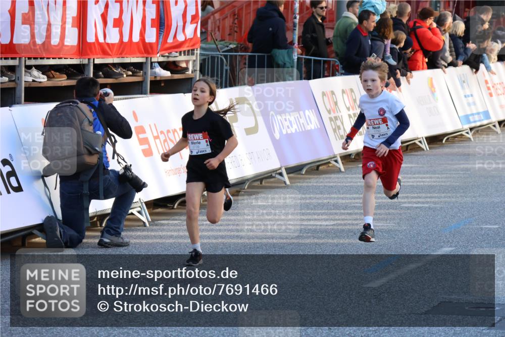 25.04.2025 - Das Zehntel Strokosch-Dieckow http://msf.ph/oto/7691466 26.04.2025 08:50:31 Ziel 1549, 1750, 2014, 2363, 2637, 2739, 1296, 1791, 1792, 2676, 3204, 3569, 3835, 4013, 4039, 4055, 4059 meine-sportfotos.de