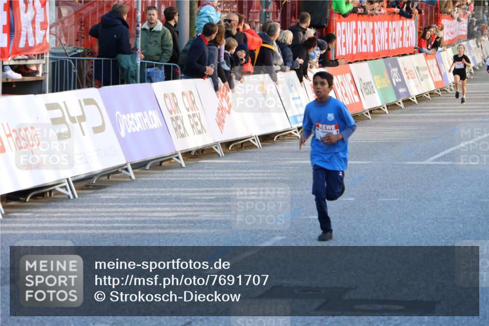 25.04.2025 - Das Zehntel Strokosch-Dieckow http://msf.ph/oto/7691707 26.04.2025 08:50:25 Ziel 1131, 1750, 2014, 2637, 2739, 1287, 1465, 4039, 4055 meine-sportfotos.de