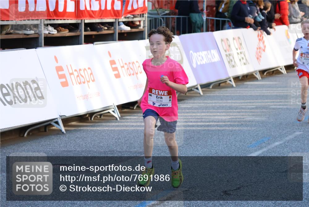 25.04.2025 - Das Zehntel Strokosch-Dieckow http://msf.ph/oto/7691986 26.04.2025 08:50:12 Ziel 1107, 1131, 2383, 2995, 3539, 3540, 1151, 1153, 1294, 1408, 2172, 2176, 2788, 2811, 3169, 3176, 4007, 4010 meine-sportfotos.de