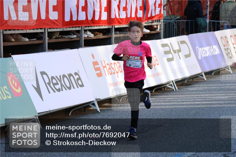 25.04.2025 - Das Zehntel Strokosch-Dieckow http://msf.ph/oto/7692047 26.04.2025 08:50:11 Ziel 1107, 1116, 1131, 2383, 2995, 3539, 3540, 1023, 1026, 1153, 1294, 1408, 2172, 2176, 2788, 2811, 3169, 3176, 4007, 4010 meine-sportfotos.de