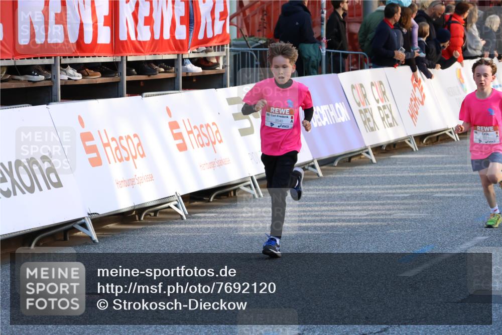 25.04.2025 - Das Zehntel Strokosch-Dieckow http://msf.ph/oto/7692120 26.04.2025 08:50:10 Ziel 1107, 1116, 2383, 2995, 3539, 3540, 1023, 1026, 1153, 1294, 1408, 1870, 2172, 2176, 2788, 2811, 3176, 4007, 4010 meine-sportfotos.de
