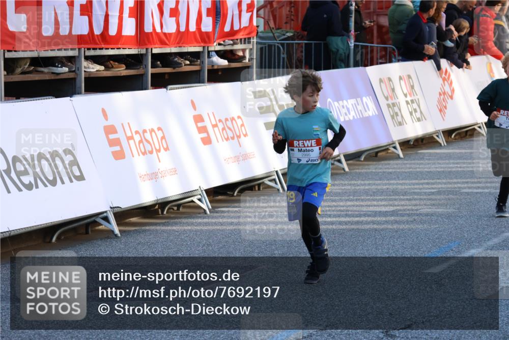 25.04.2025 - Das Zehntel Strokosch-Dieckow http://msf.ph/oto/7692197 26.04.2025 08:50:06 Ziel 1107, 1116, 1537, 2383, 2995, 3539, 3540, 1023, 1026, 1153, 1208, 1312, 1408, 1870, 2172, 2176, 3176, 3588, 3598, 3599, 4007, 4010 meine-sportfotos.de