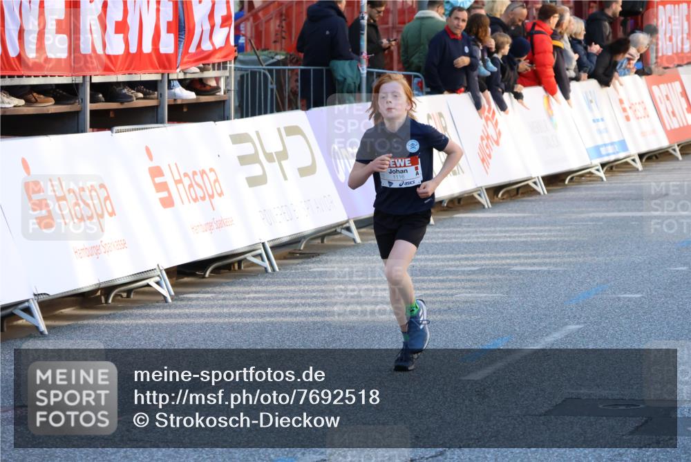 25.04.2025 - Das Zehntel Strokosch-Dieckow http://msf.ph/oto/7692518 26.04.2025 08:50:01 Ziel 1116, 1537, 2383, 2995, 1186, 1208, 1312, 1797, 1844, 2157, 2291, 2339, 2898, 2900, 3400, 3406, 3588, 3598, 3599, 4012, 4026 meine-sportfotos.de