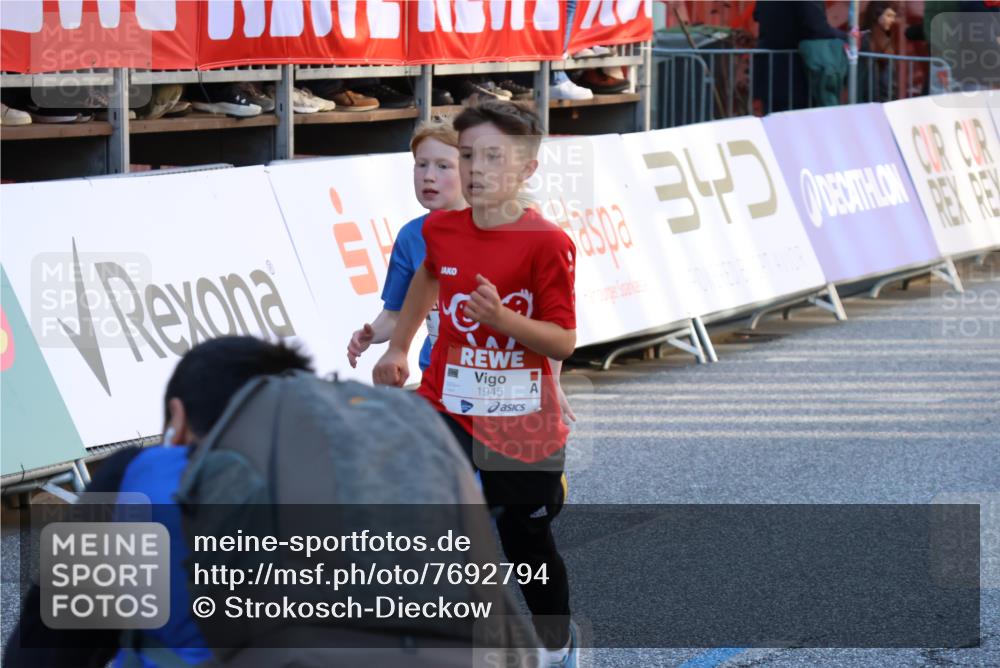 25.04.2025 - Das Zehntel Strokosch-Dieckow http://msf.ph/oto/7692794 26.04.2025 08:49:51 Ziel 1537, 1945, 2018, 2021, 2377, 2513, 2696, 1199, 1327, 2276, 2321, 2993, 3103, 3221, 3233, 3250, 3716, 3976 meine-sportfotos.de