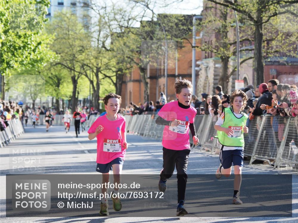 25.04.2025 - Das Zehntel MichiJ http://msf.ph/oto/7693172 26.04.2025 08:47:24 Laufen 3539, 3540, 1549 meine-sportfotos.de