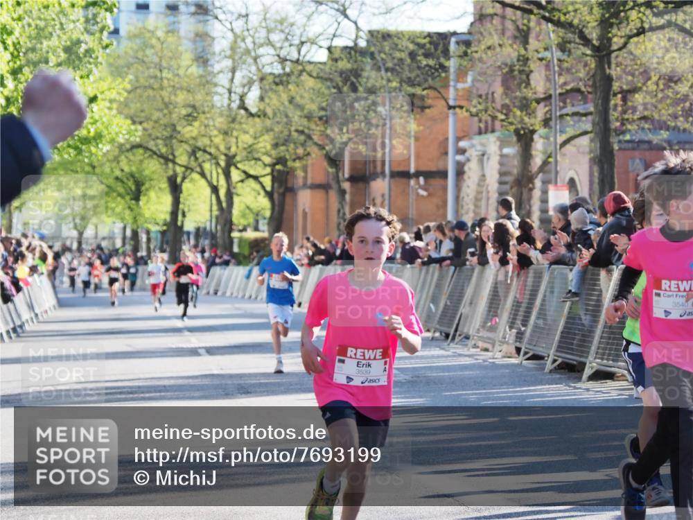 25.04.2025 - Das Zehntel MichiJ http://msf.ph/oto/7693199 26.04.2025 08:47:25 Laufen 3539, 3540 meine-sportfotos.de