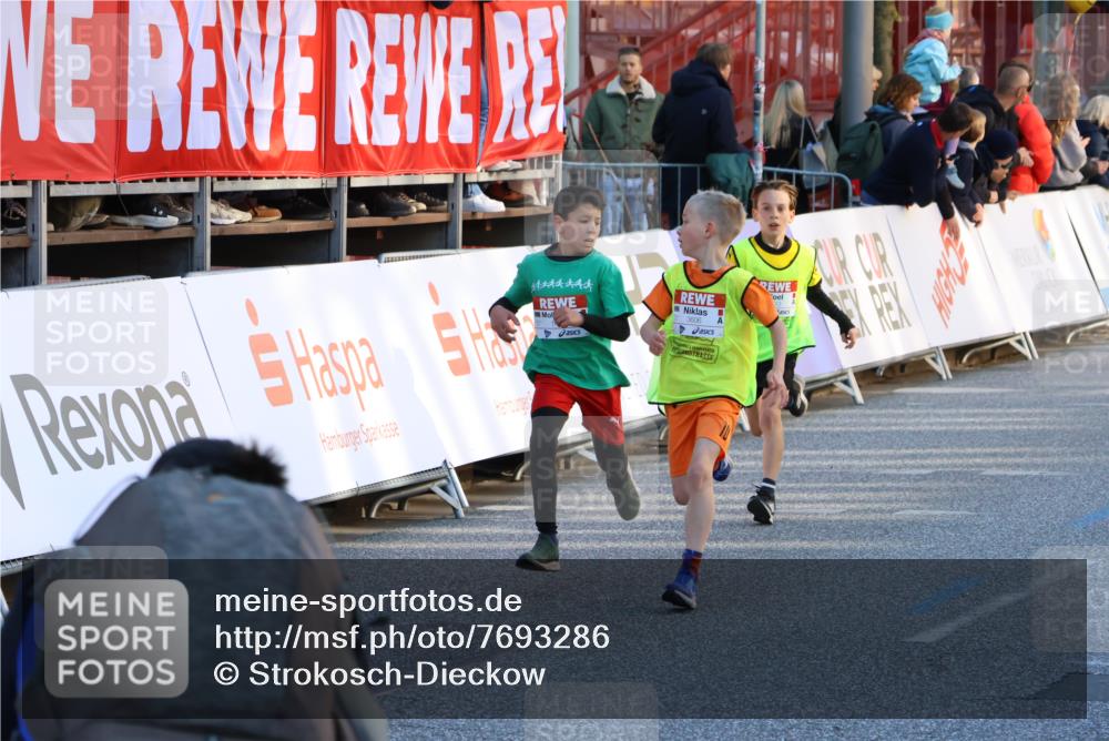 25.04.2025 - Das Zehntel Strokosch-Dieckow http://msf.ph/oto/7693286 26.04.2025 08:49:39 Ziel 1452, 2018, 2021, 2377, 2513, 2696, 3488, 3606, 3613, 3785, 1885, 2263, 3189, 3212, 3551, 3563, 3971 meine-sportfotos.de