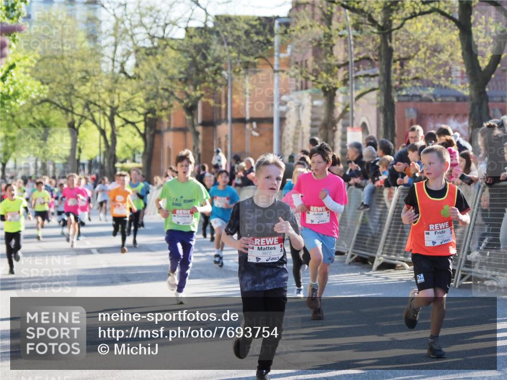 25.04.2025 - Das Zehntel MichiJ http://msf.ph/oto/7693754 26.04.2025 08:48:00 Laufen 3872, 2800 meine-sportfotos.de