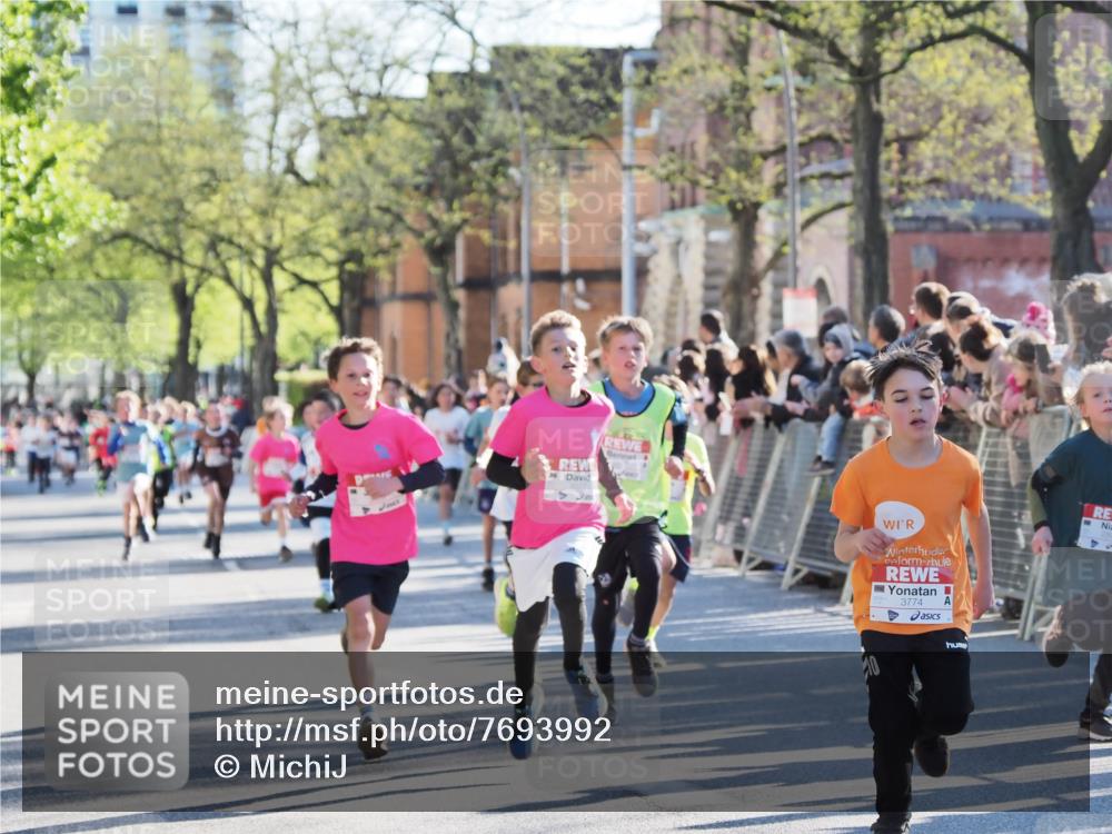 25.04.2025 - Das Zehntel MichiJ http://msf.ph/oto/7693992 26.04.2025 08:48:07 Laufen 3774 meine-sportfotos.de
