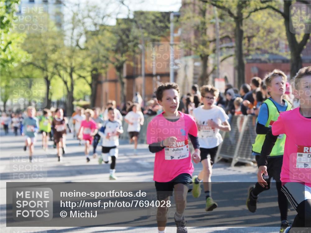 25.04.2025 - Das Zehntel MichiJ http://msf.ph/oto/7694028 26.04.2025 08:48:09 Laufen 3528 meine-sportfotos.de