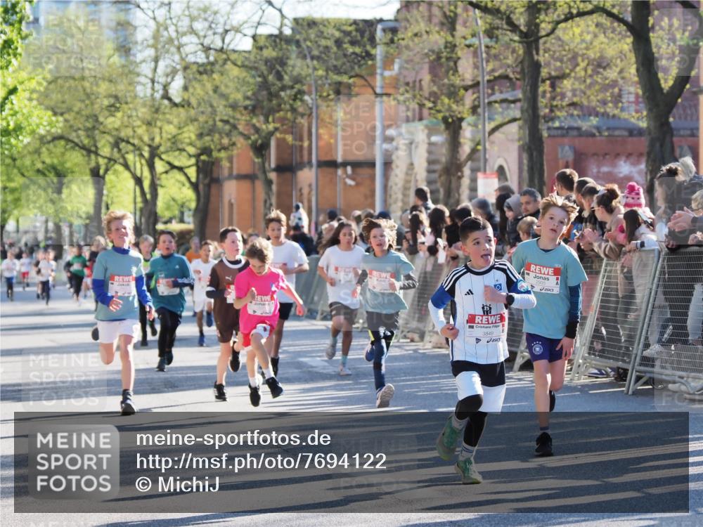 25.04.2025 - Das Zehntel MichiJ http://msf.ph/oto/7694122 26.04.2025 08:48:11 Laufen 3849 meine-sportfotos.de