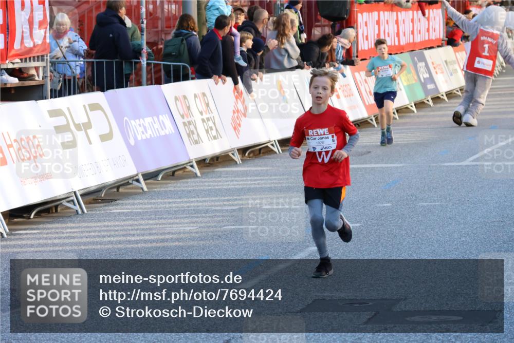25.04.2025 - Das Zehntel Strokosch-Dieckow http://msf.ph/oto/7694424 26.04.2025 08:48:59 Ziel 1926, 2961, 2990, 3823, 2058, 2796, 2815, 3222, 3574 meine-sportfotos.de
