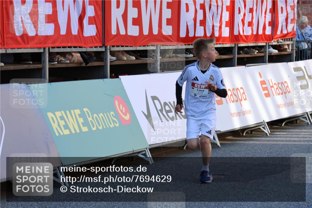 25.04.2025 - Das Zehntel Strokosch-Dieckow http://msf.ph/oto/7694629 26.04.2025 08:48:48 Ziel 2379, 2715, 3823, 1587, 3107, 3394, 3408, 3410, 3580 meine-sportfotos.de