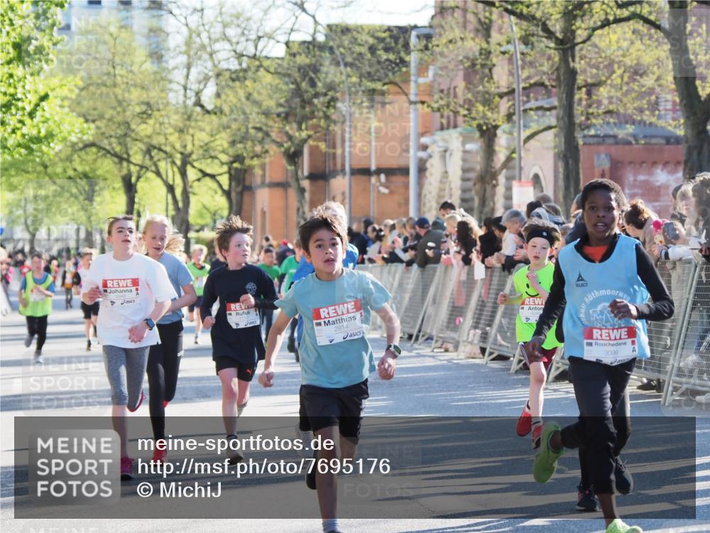 25.04.2025 - Das Zehntel MichiJ http://msf.ph/oto/7695176 26.04.2025 08:48:51 Laufen 2914, 3099 meine-sportfotos.de