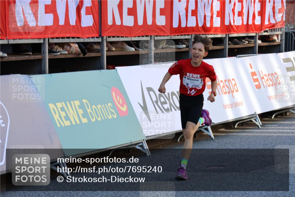 25.04.2025 - Das Zehntel Strokosch-Dieckow http://msf.ph/oto/7695240 26.04.2025 08:48:10 Ziel 3953, 2005, 2981, 3402 meine-sportfotos.de