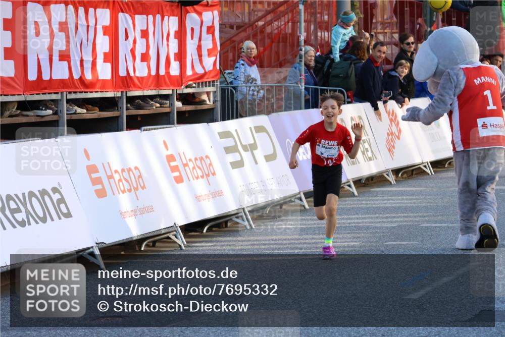 25.04.2025 - Das Zehntel Strokosch-Dieckow http://msf.ph/oto/7695332 26.04.2025 08:48:08 Ziel 3953, 2958, 2981 meine-sportfotos.de