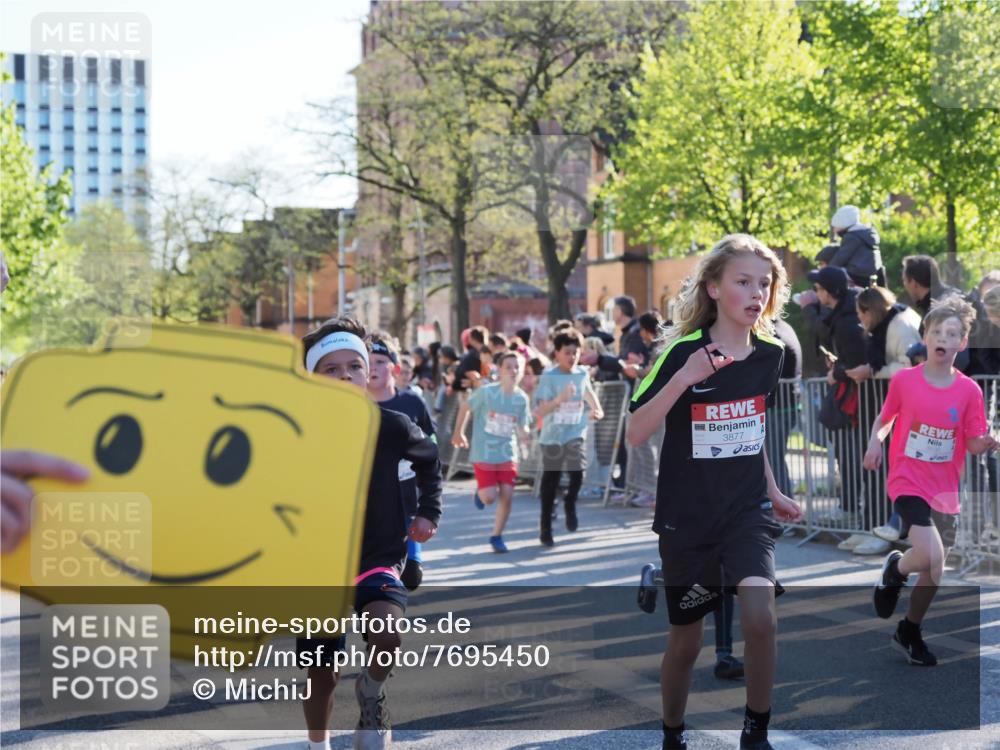 25.04.2025 - Das Zehntel MichiJ http://msf.ph/oto/7695450 26.04.2025 08:49:07 Laufen 3877 meine-sportfotos.de