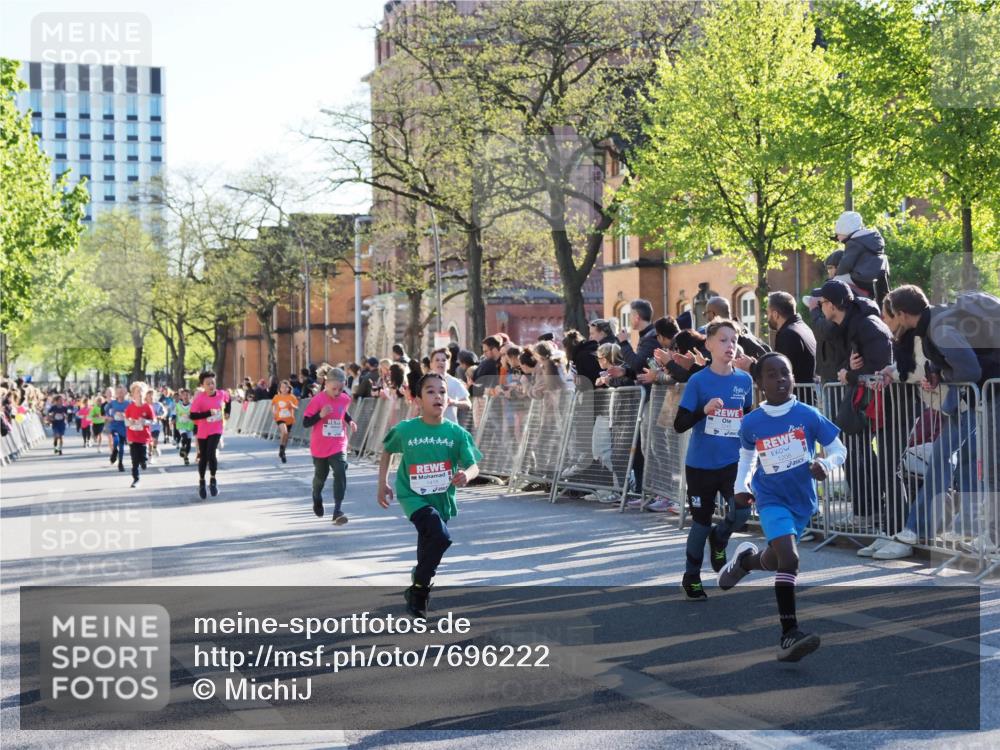 25.04.2025 - Das Zehntel MichiJ http://msf.ph/oto/7696222 26.04.2025 08:49:35 Laufen 44444444, 1208 meine-sportfotos.de