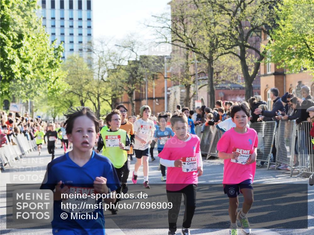 25.04.2025 - Das Zehntel MichiJ http://msf.ph/oto/7696909 26.04.2025 08:49:58 Laufen 1229, 2500, 3519, 3507 meine-sportfotos.de