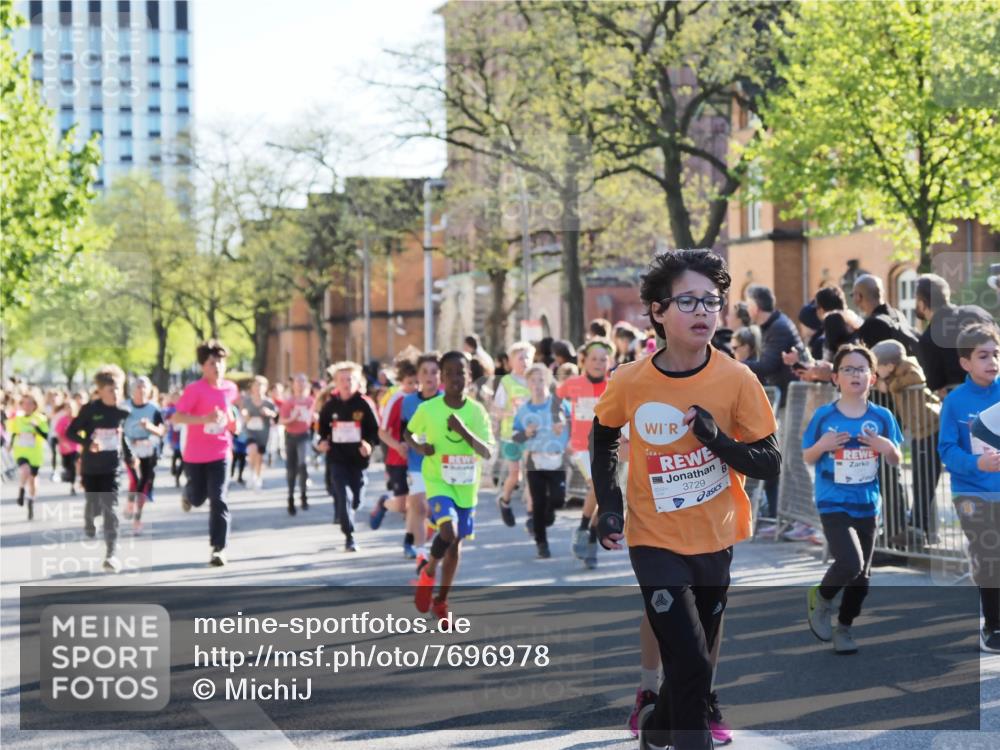 25.04.2025 - Das Zehntel MichiJ http://msf.ph/oto/7696978 26.04.2025 08:50:01 Laufen 3729 meine-sportfotos.de