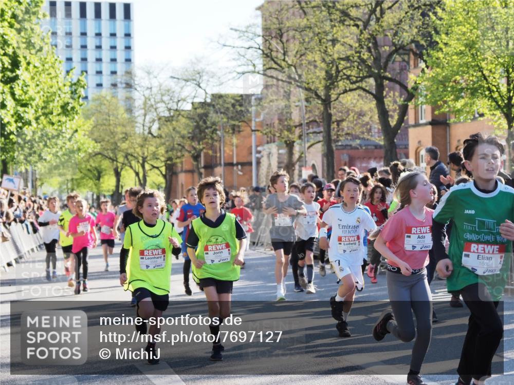 25.04.2025 - Das Zehntel MichiJ http://msf.ph/oto/7697127 26.04.2025 08:50:07 Laufen 2628, 1665 meine-sportfotos.de