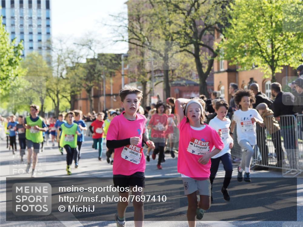 25.04.2025 - Das Zehntel MichiJ http://msf.ph/oto/7697410 26.04.2025 08:50:14 Laufen 3532, 3524 meine-sportfotos.de
