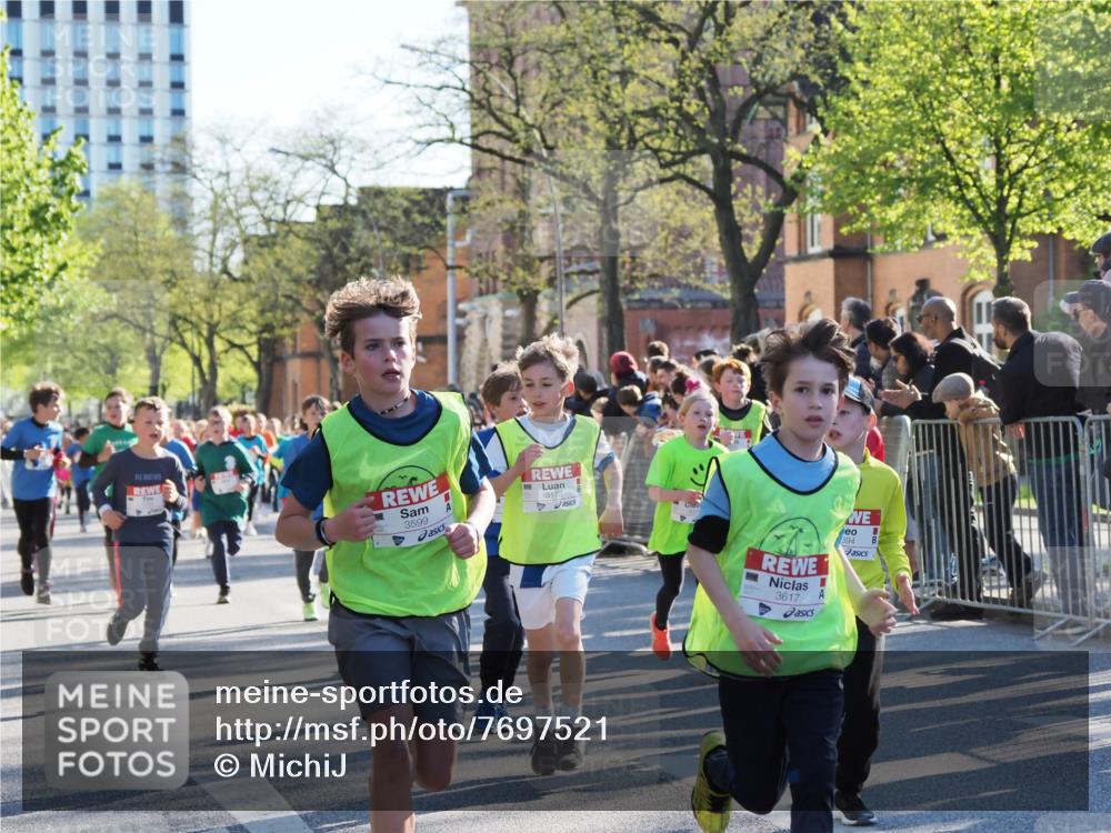 25.04.2025 - Das Zehntel MichiJ http://msf.ph/oto/7697521 26.04.2025 08:50:18 Laufen 3599, 3173, 3617, 694 meine-sportfotos.de
