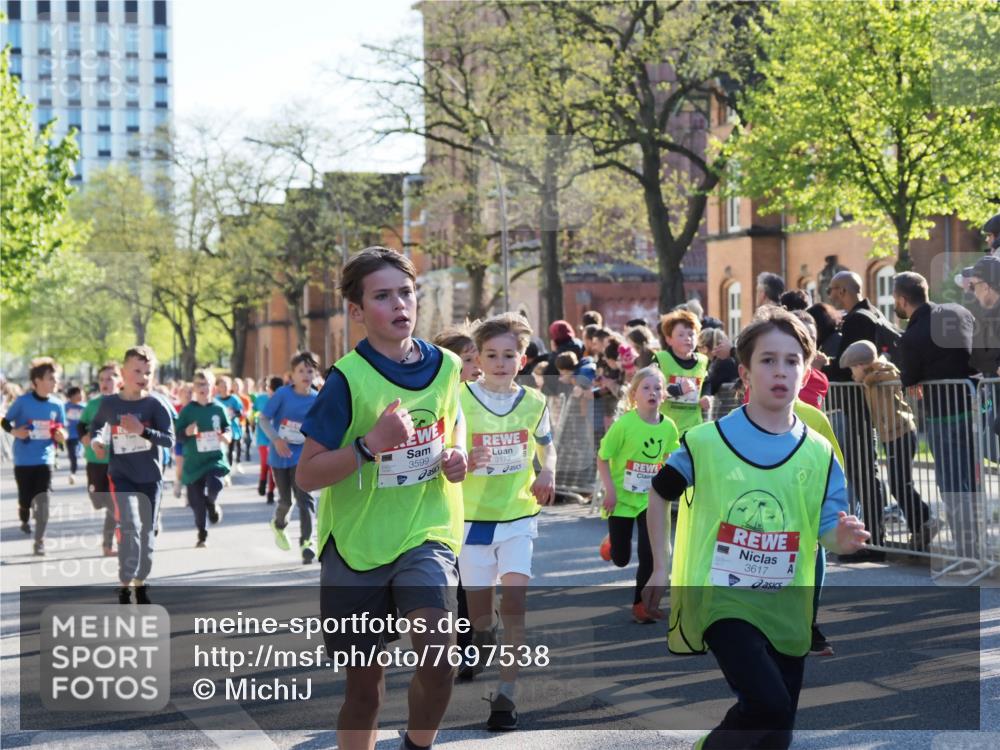 25.04.2025 - Das Zehntel MichiJ http://msf.ph/oto/7697538 26.04.2025 08:50:18 Laufen 3599, 3173, 3617 meine-sportfotos.de