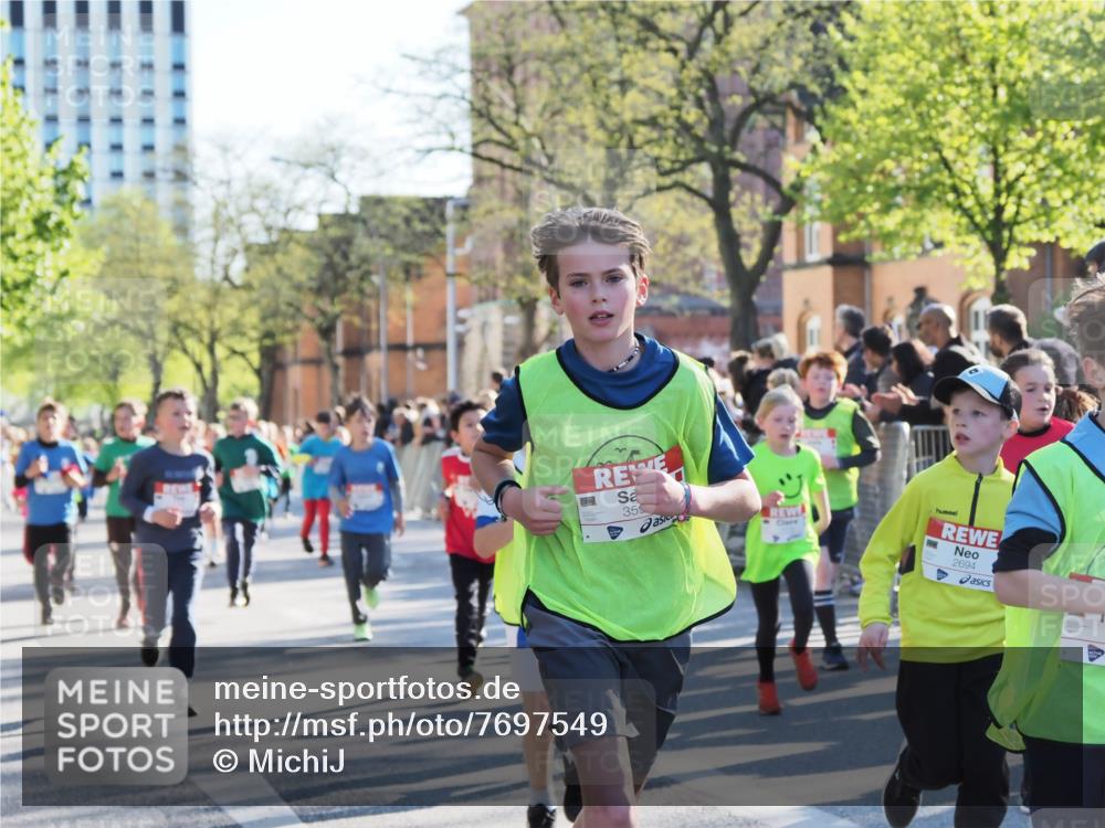 25.04.2025 - Das Zehntel MichiJ http://msf.ph/oto/7697549 26.04.2025 08:50:19 Laufen 35, 2694, 3617 meine-sportfotos.de