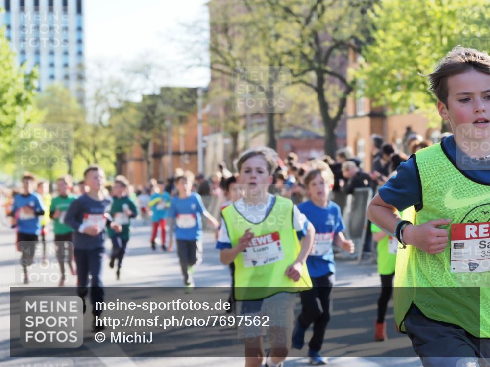 25.04.2025 - Das Zehntel MichiJ http://msf.ph/oto/7697562 26.04.2025 08:50:19 Laufen 35 meine-sportfotos.de