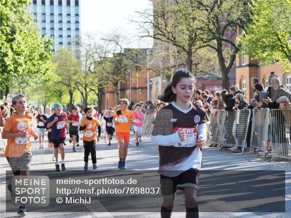 25.04.2025 - Das Zehntel MichiJ http://msf.ph/oto/7698037 26.04.2025 08:50:36 Laufen 3815, 139 meine-sportfotos.de