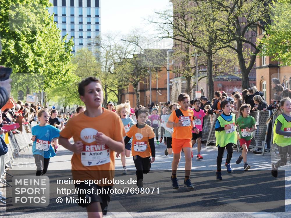 25.04.2025 - Das Zehntel MichiJ http://msf.ph/oto/7698071 26.04.2025 08:50:37 Laufen 3815, 3751 meine-sportfotos.de