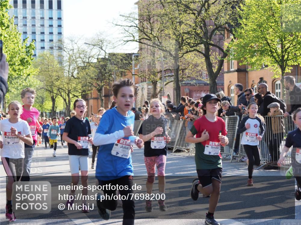 25.04.2025 - Das Zehntel MichiJ http://msf.ph/oto/7698200 26.04.2025 08:50:42 Laufen 2868, 172, 1077, 1964 meine-sportfotos.de