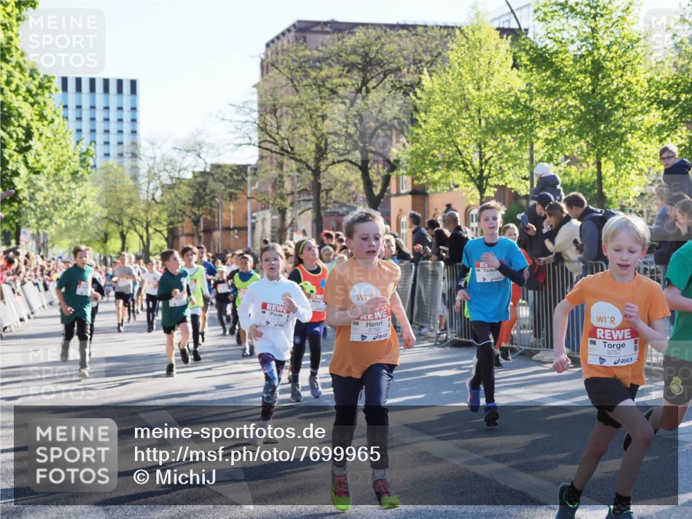 25.04.2025 - Das Zehntel MichiJ http://msf.ph/oto/7699965 26.04.2025 08:51:55 Laufen 3755, 3757 meine-sportfotos.de