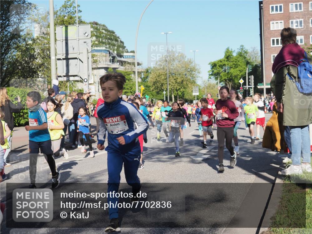25.04.2025 - Das Zehntel KatJ http://msf.ph/oto/7702836 26.04.2025 08:38:38 Laufen 1374 meine-sportfotos.de