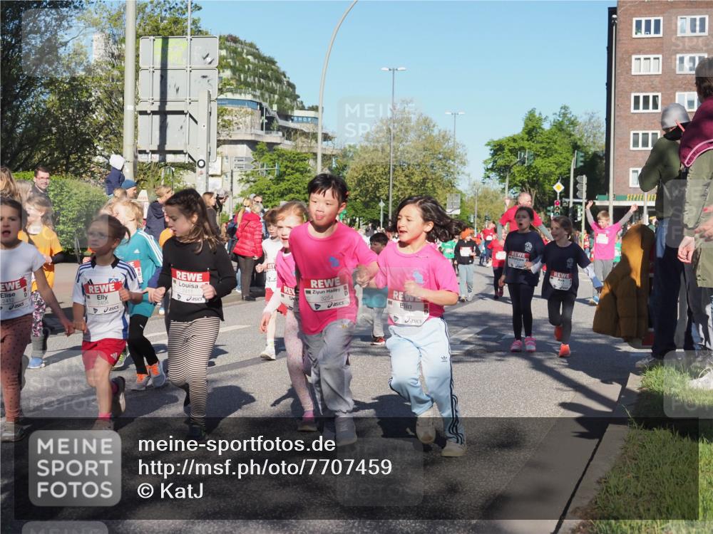 25.04.2025 - Das Zehntel KatJ http://msf.ph/oto/7707459 26.04.2025 08:40:19 Laufen 2412, 2404, 3254 meine-sportfotos.de