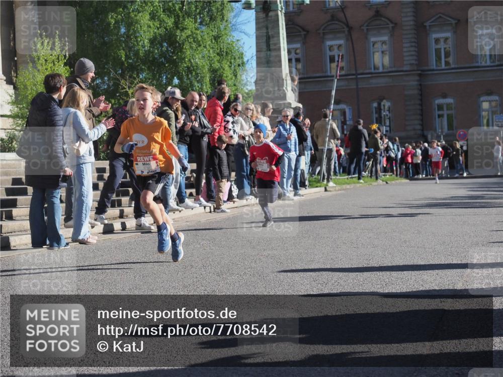 25.04.2025 - Das Zehntel KatJ http://msf.ph/oto/7708542 26.04.2025 08:47:39 Laufen  meine-sportfotos.de