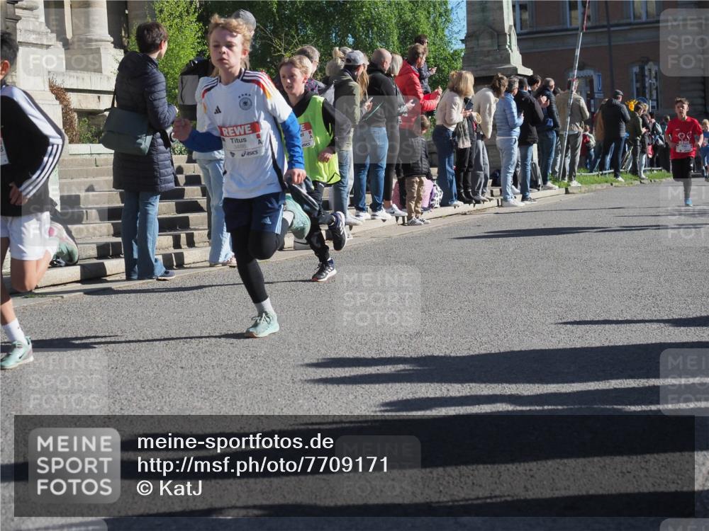 25.04.2025 - Das Zehntel KatJ http://msf.ph/oto/7709171 26.04.2025 08:48:11 Laufen 3488 meine-sportfotos.de