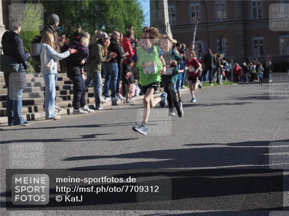 25.04.2025 - Das Zehntel KatJ http://msf.ph/oto/7709312 26.04.2025 08:48:16 Laufen 1537 meine-sportfotos.de