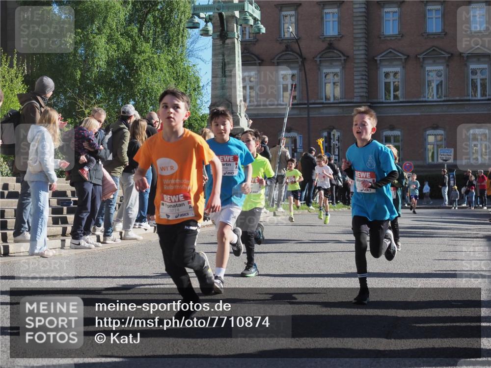 25.04.2025 - Das Zehntel KatJ http://msf.ph/oto/7710874 26.04.2025 08:49:18 Laufen 3774, 098 meine-sportfotos.de
