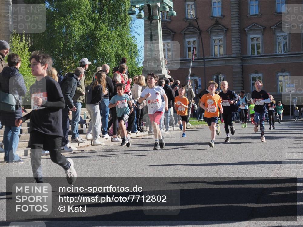 25.04.2025 - Das Zehntel KatJ http://msf.ph/oto/7712802 26.04.2025 08:50:01 Laufen  meine-sportfotos.de