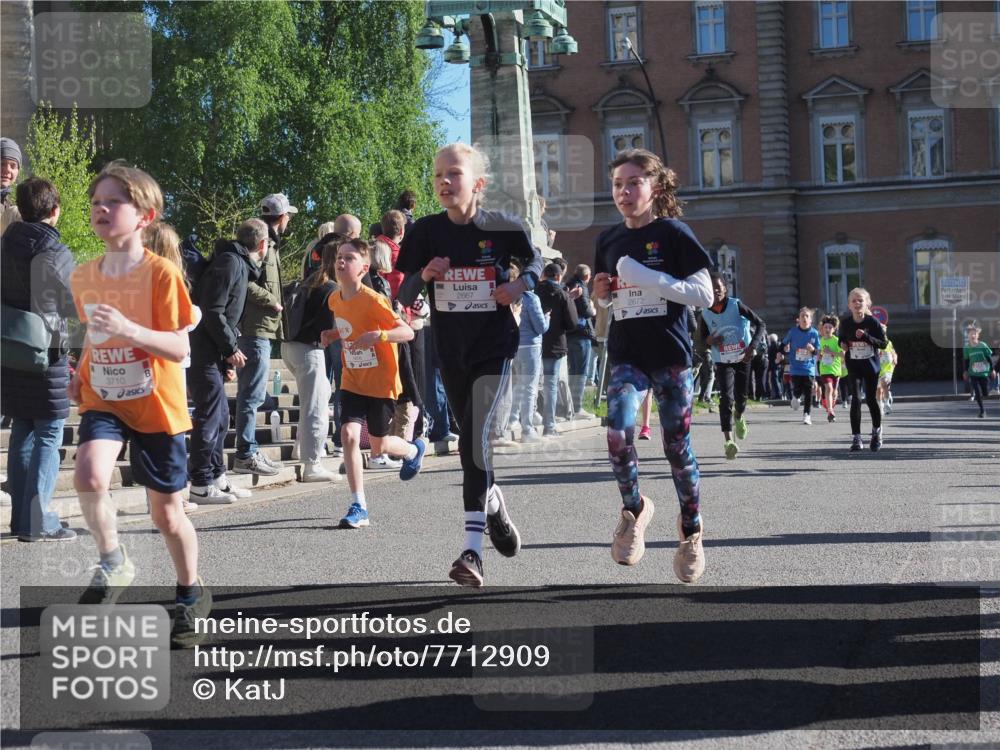 25.04.2025 - Das Zehntel KatJ http://msf.ph/oto/7712909 26.04.2025 08:50:03 Laufen 3710, 2667, 2672 meine-sportfotos.de