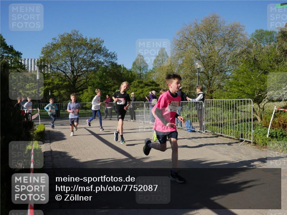 25.04.2025 - Das Zehntel Zöllner http://msf.ph/oto/7752087 26.04.2025 08:42:12 Laufen  meine-sportfotos.de