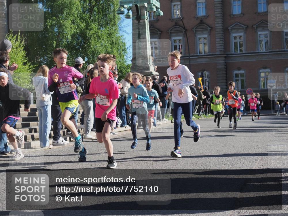 25.04.2025 - Das Zehntel KatJ http://msf.ph/oto/7752140 26.04.2025 08:50:20 Laufen 2213, 2907, 2853 meine-sportfotos.de